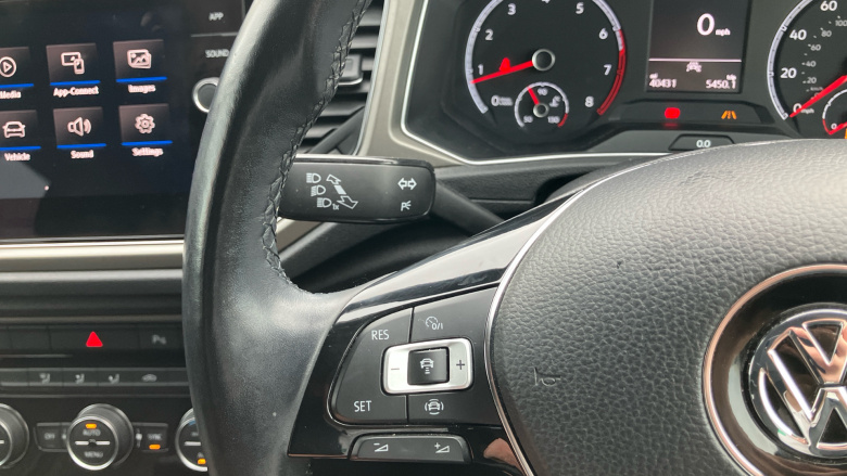 Volkswagen T-Roc 1.5 TSI EVO Design 5dr Petrol Hatchback